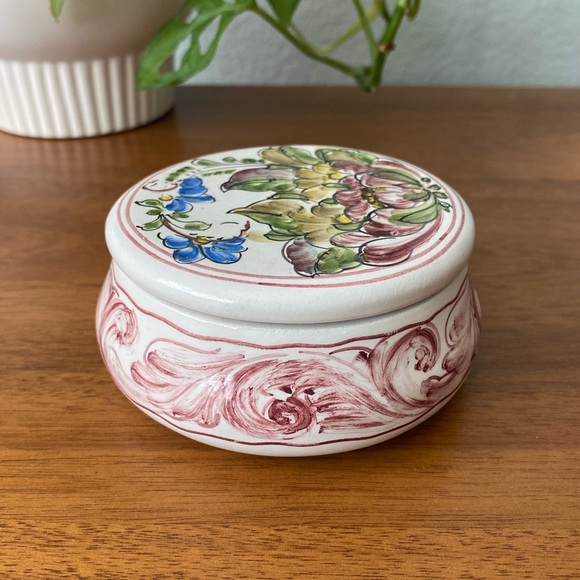 Vintage Hand Painted Round Trinket Dish With Lid Portugal Continental Pottery - Picture 5 of 9